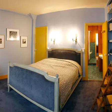 The Eifel Tower Artist Loft * Parigi